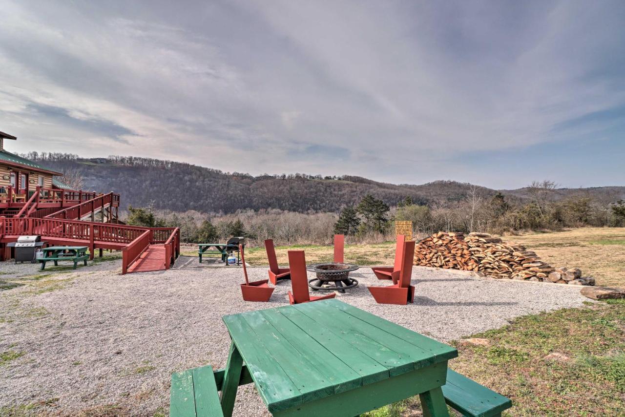 Cheery Pet-Friendly Studio With Shared Fire Pit Mountain View Exterior photo